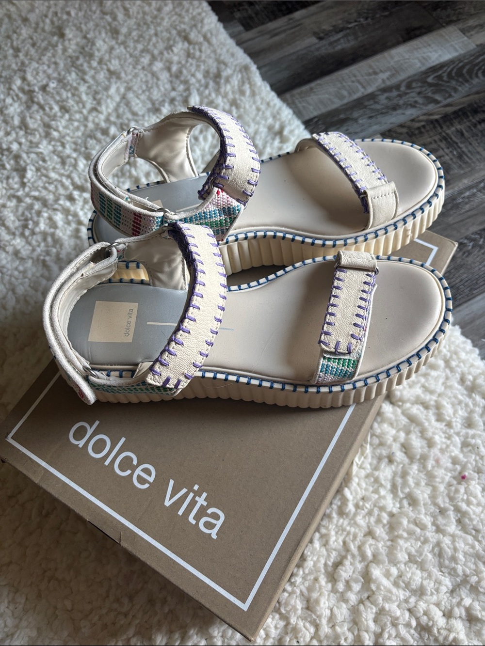 Dolce Vita Womens' Cream Multi Strap Sandals